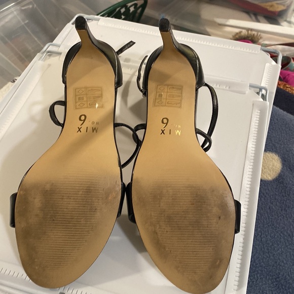 Mix No 6 black pumps heals strapped sandals size 10 - Picture 3 of 4